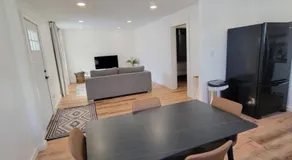 Gaga House - Image 2