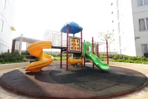 Travelibu @ Bassura City Apartment - Image 3