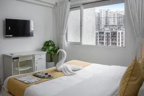 Vintage styled 2 Bedroom Apartment - Image 3