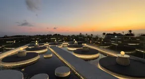 Grass Hotel - Image 2