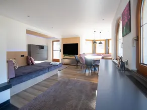 Exclusive apartment with garden and whirlpool - Image 2