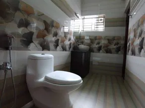 La Flora Pine Hill Suites - Image 3