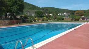 Apartamento loft, jardín y piscina privada - Image 3