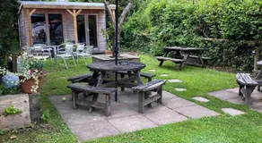 Old New Inn, Llanfyllin - Image 4