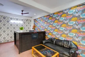Collection O Umen Hotel Noida City Center Metro Station - Image 3
