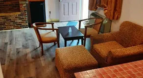 Travelers Lodge - Image 2