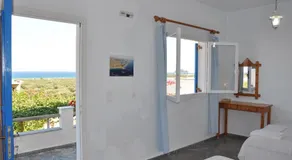 Zeus Apartments - Image 2