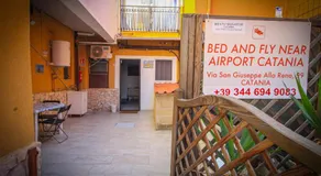 BED&FLY NEAR AIRPORT CATANIA FONTANAROSSA BAGNO PRIVATO In CAMERA - Image 5