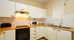 Doonside Holiday Apartments - Image 5