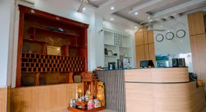 ĐỨC TUÂN Hotel - Eco Stay - Image 3