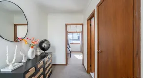 KozyGuru | Balmain | 2BTownhouse bridge view - Image 5