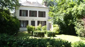 VILLA ESPERANZA Suite de plain-pied, indépendante, 1 à 4 personnes à 200 m du château de Valençay proche Zoo de Beauval et châteaux de La Loire - Image 2