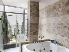 Golden Beach Boutique Resort - Image 3