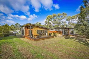 Herlihys On Huon - Cabin 1 - Image 4