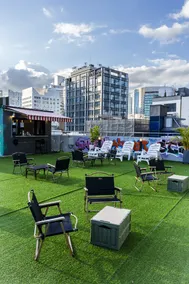 Bluedot Poshtel - Image 3