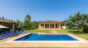 Villa „La Vinya del Beato 1950“ mit Bergblick, privatem Pool und Garten - Image 2