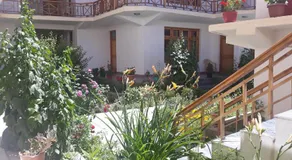 Smanla guest house - Image 3