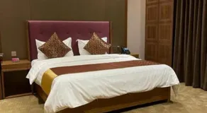 Hosta Serviced Apartments - Al Yasmin - Image 1