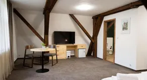 Zámecká Konírna Hotel a Restaurace - Image 2