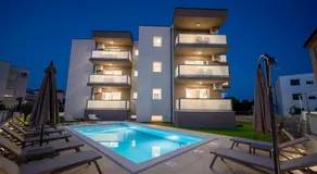 Poolside Hideout Apartments - Image 2
