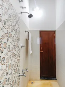 OYO 49846 Stella Residency - Image 4