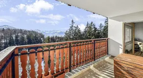 Between slopes and golf facing the Alps - Image 3