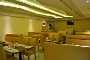 Hotel Aksharadha - Image 5