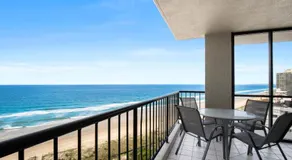 Capricorn One Beachside Holiday Apartments - Official - Image 4