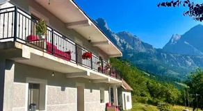 Lazer Çardaku Guest House - Image 3