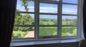 Church house - Image 4