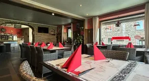 Race & Rooms - Image 3