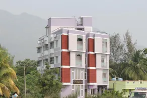 GK Homestays - Luxurious Furnished Apartment - Image 4