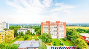 Nový apartmán v Ostravě u Mišky s akváriem a výhledem z balkonu na Beskydy - Image 3