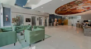 The Oxford Suite with bathtub - Image 5