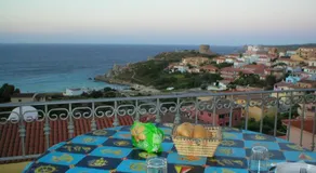 Girasole sul mare ,sea view new kitchen with dishwasher , air conditioning, garage moto, 200 m from centre, 300 m from beach ,wifi, CIN - Image 4