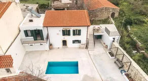 Traditional Anna's Stone House with Private Pool - Image 4