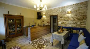 Hotel Daisy S Home - Image 3