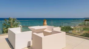 Belussi Beach Hotel & Suites - Image 4