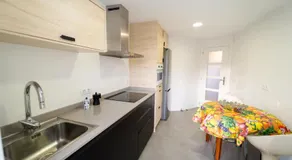 Apartamento con terraza, vistas al jardín y piscina, junto a playa y golf - Image 5