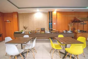 Votel Kartika Abadi Hotel Madiun - Image 4