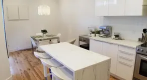 3 bedroom near Olympic Stadium - Image 4