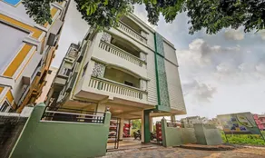 Goroomgo Effective Bollywood Hotels Bhubaneswar - Image 4