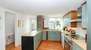 Heathfield Terrace - Image 3