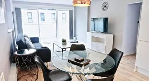 2BR/2Bath Luxury Modern Flat in the City London - Image 2