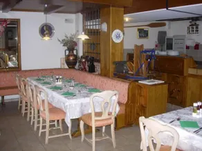 Hotel Niagara - Image 4