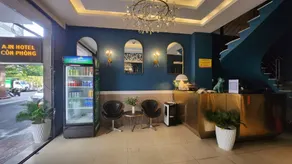 A In Hotel Glamour - Image 2