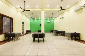 OYO 77869 Hr20 Hotel And Restaurant - Image 2