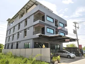 The Sky Loft Hotel - Image 3