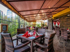 The Monarch Hotel - Image 3