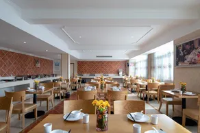 Vienna Hotel Anhui Huainan Shou County South Gate of Ancient Town Jinrun Central City - Image 2